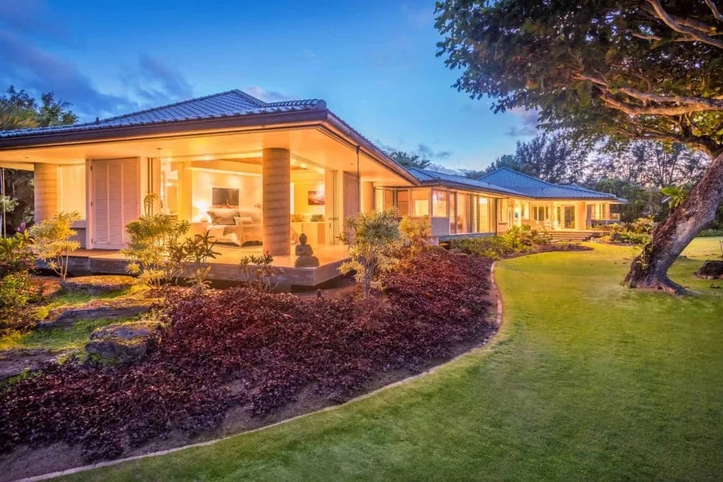 Beachfront Four-Bedroom Estate in Kauai photo 3