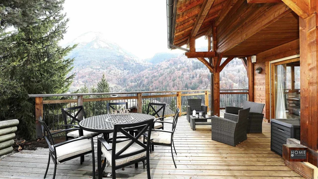 Cozy Ski Chalet With Mountain Views photo 2