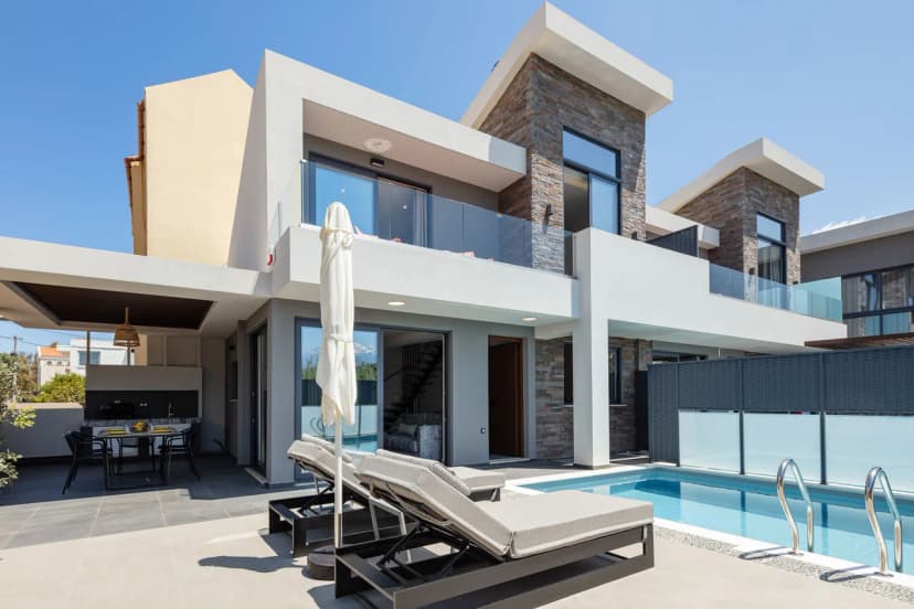 Elegant Villa Stay With Private Pool