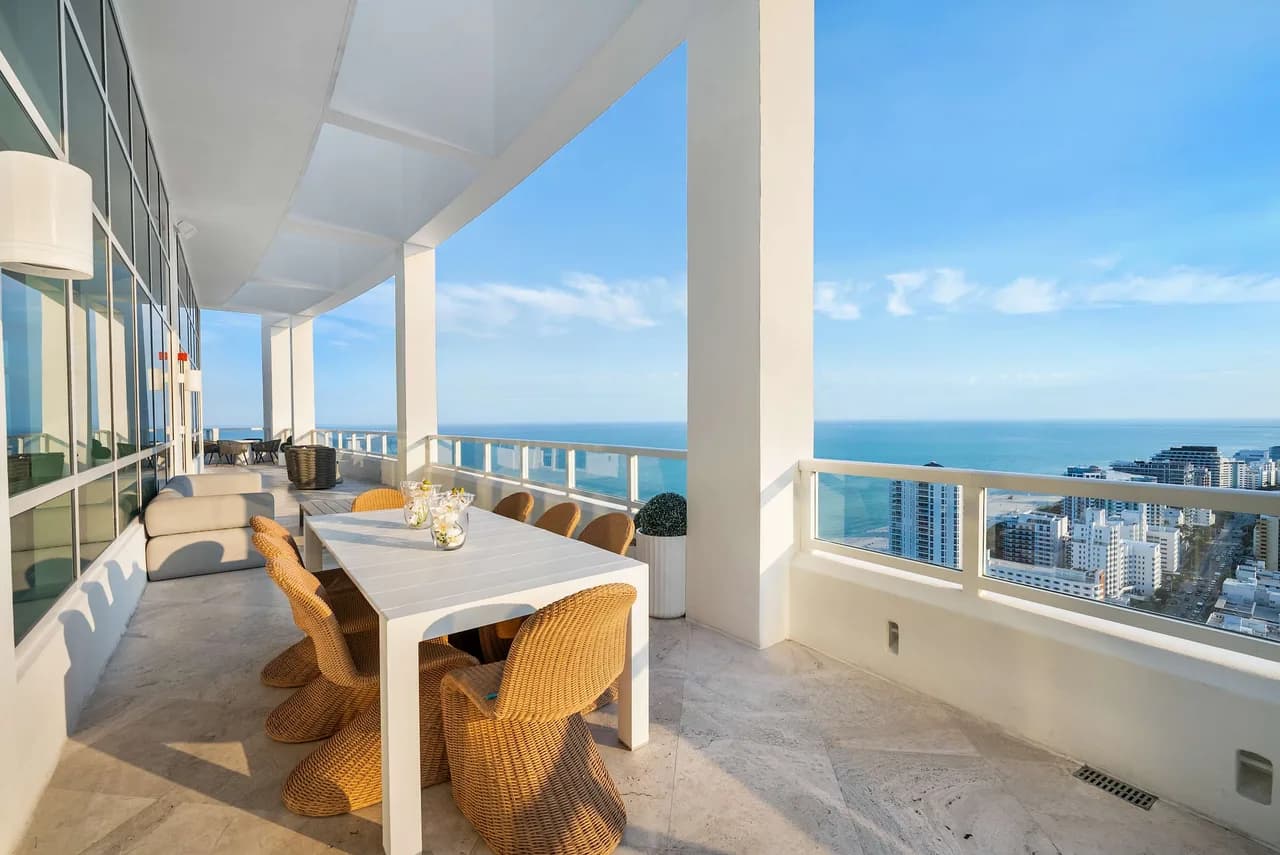 Panoramic Ocean View Villa in Miami Beach photo 3