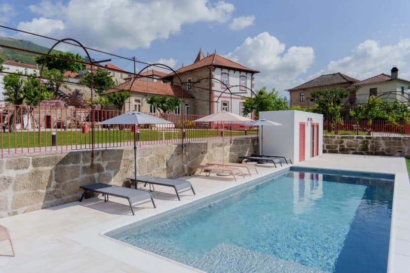 Relaxing Villa With Balcony And Pool
