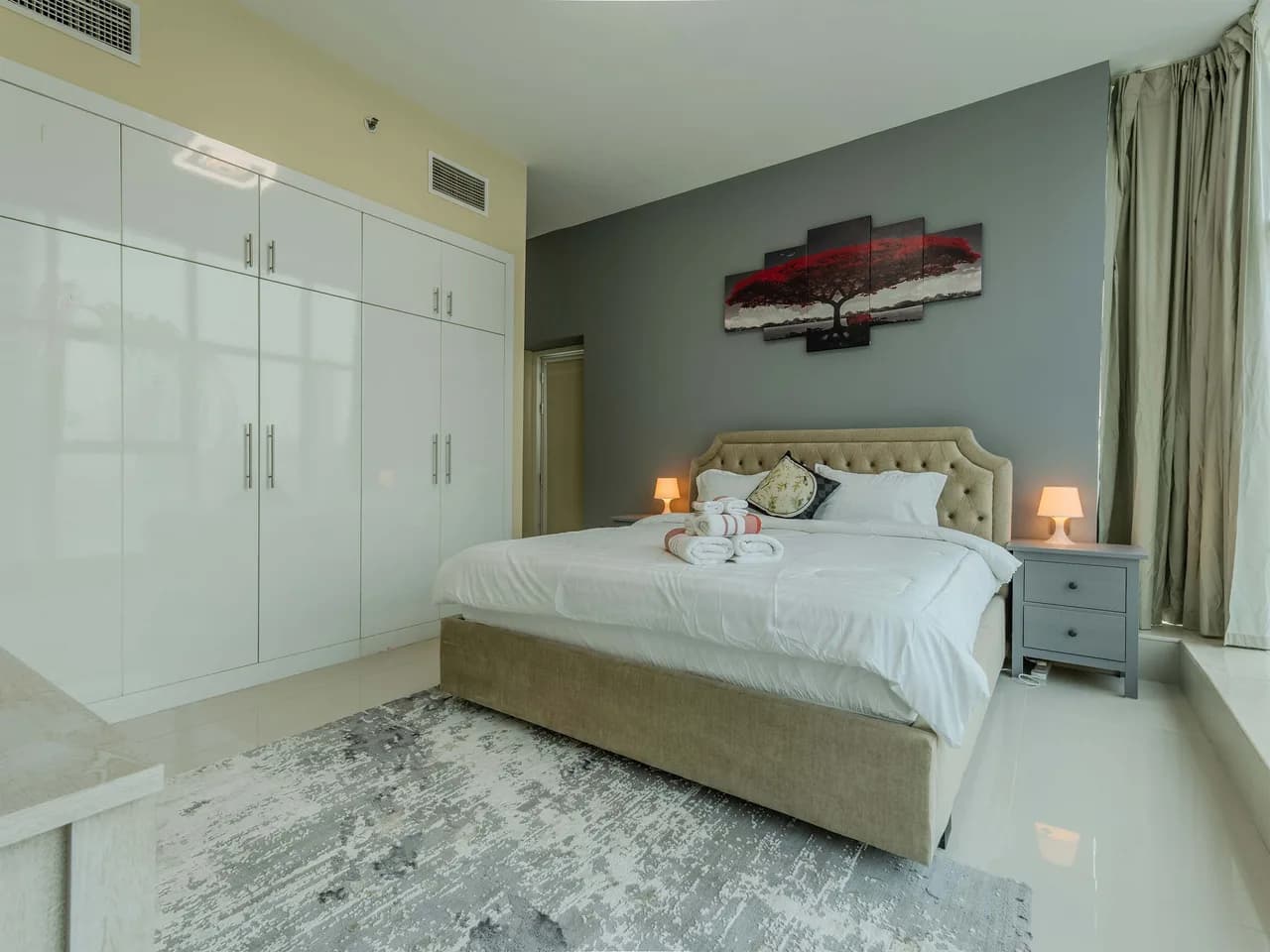 City View Two Bedroom Villa in Dubai Marina photo 2