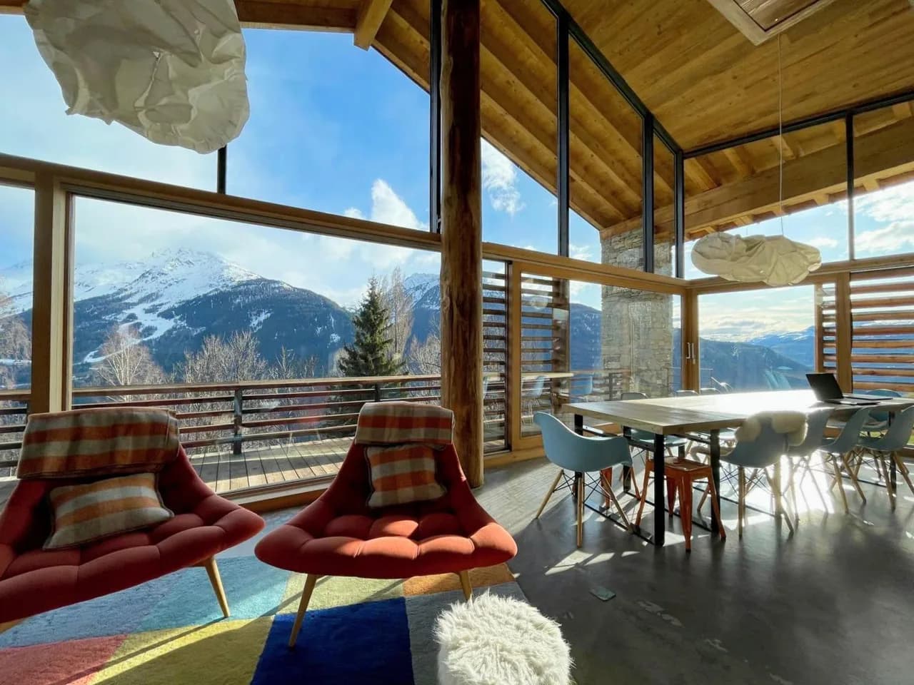 Bright Chalet Overlooking Alpine Mountain Views photo 3