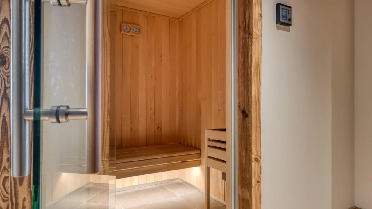 Stylish Alpine Apartment With Private Sauna photo 5