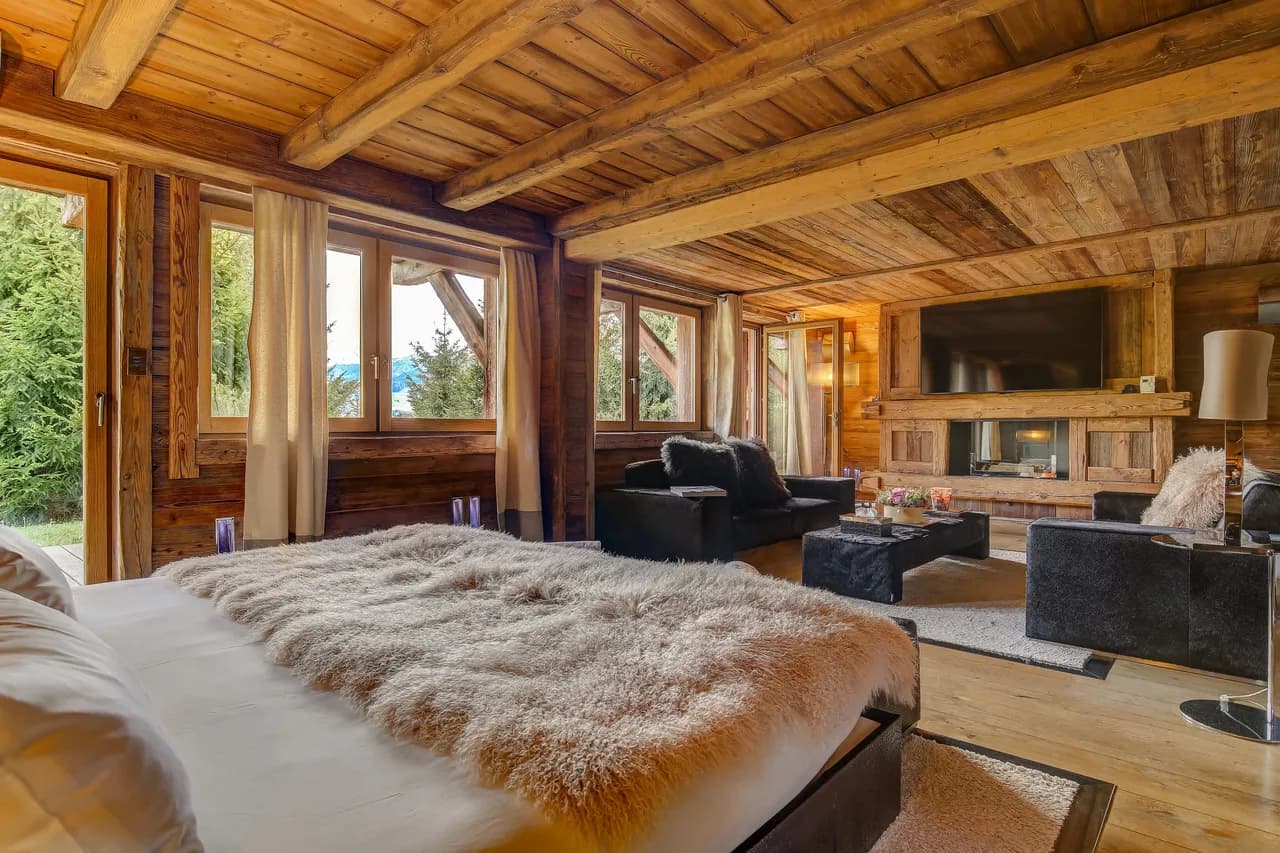 Luxury Six-Bedroom Chalet in Megeve photo 3
