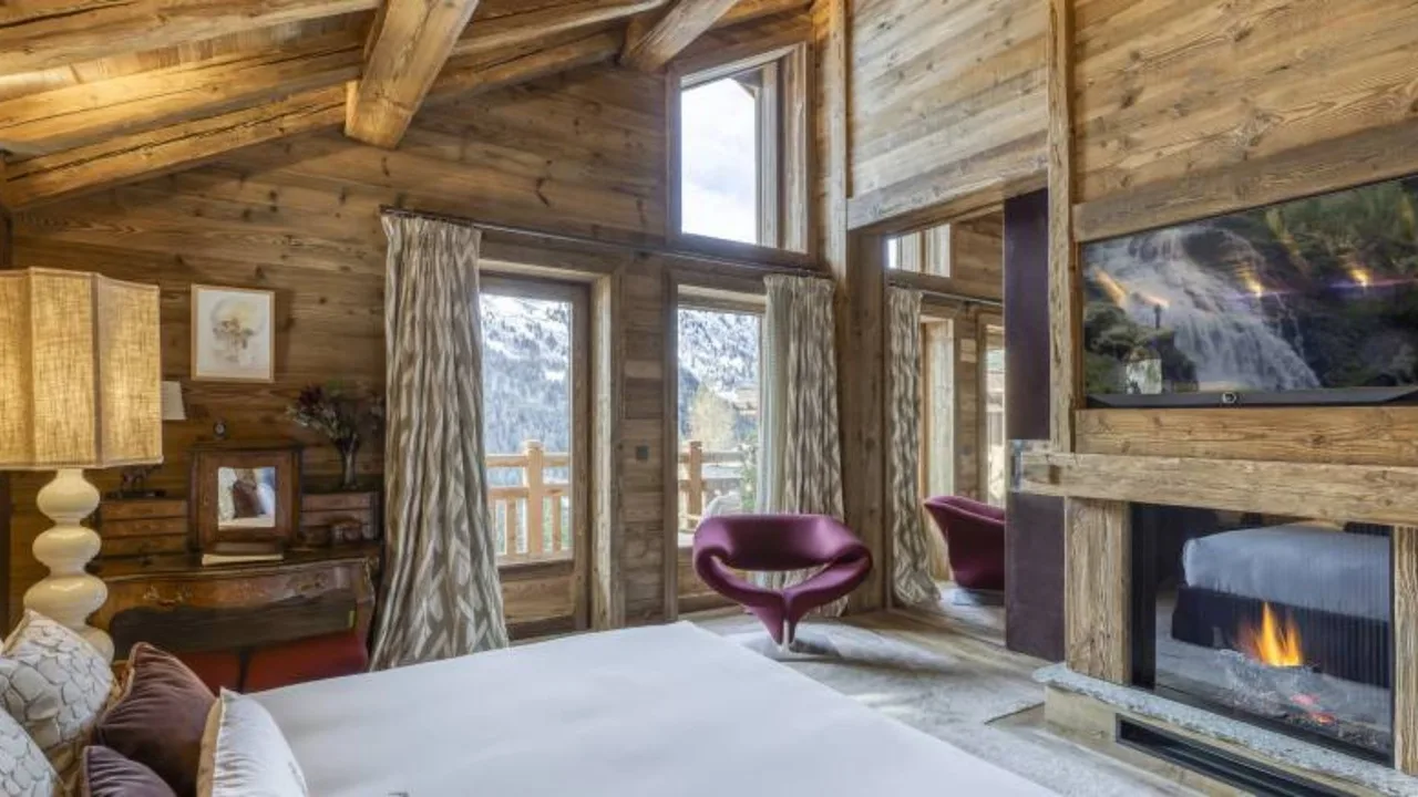 Luxurious Chalet With Indoor Pool and Sauna photo 3