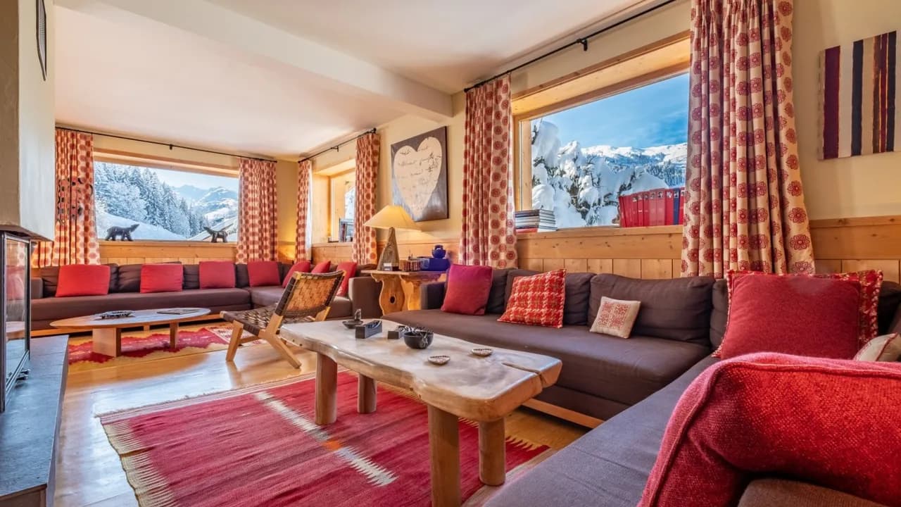 Luxury Chalet Near Slopes With Jacuzzi photo 2