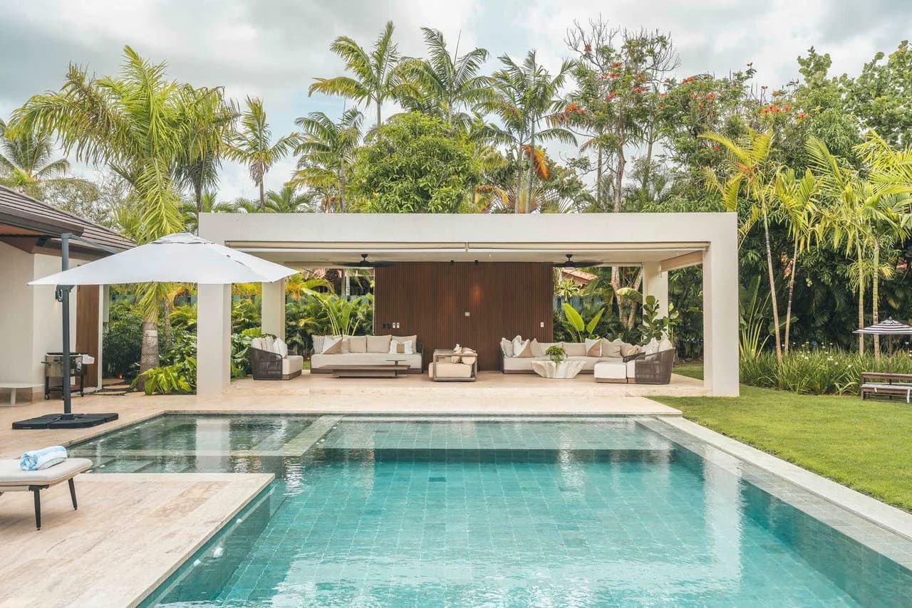Modern Villa With Pool & BBQ photo 4