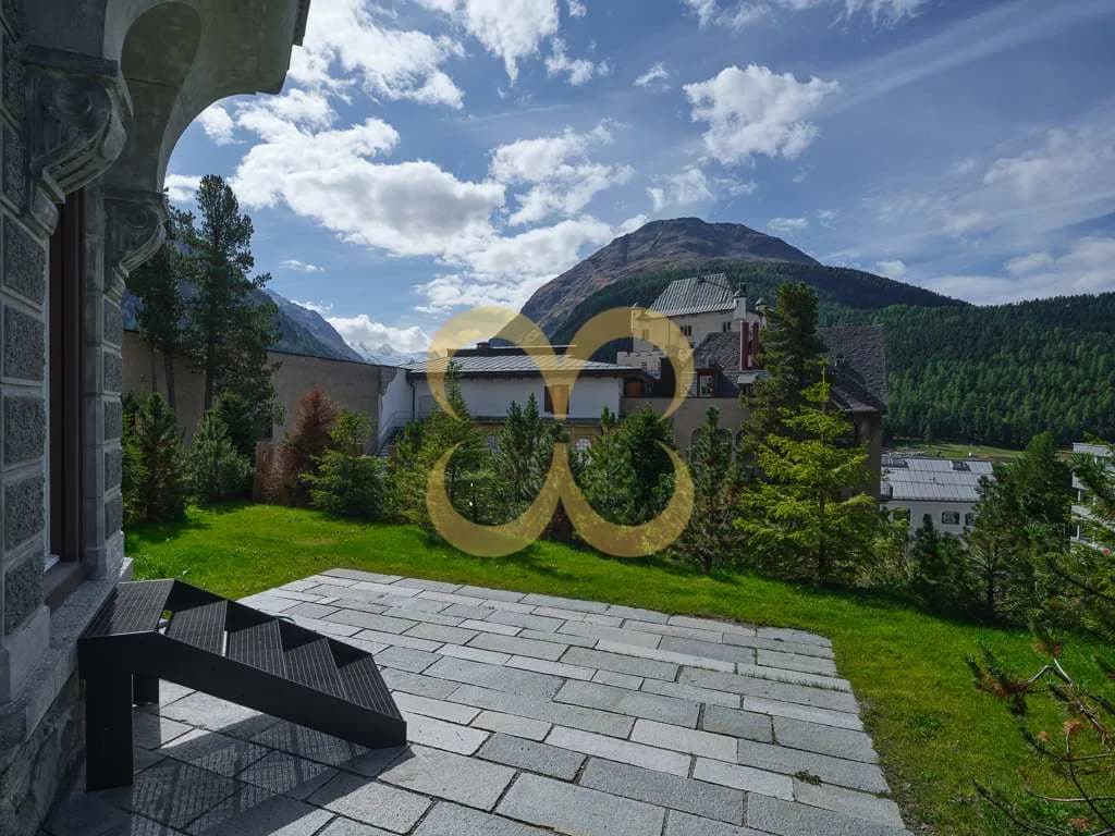 Modern Garden Retreat in Pontresina photo 2
