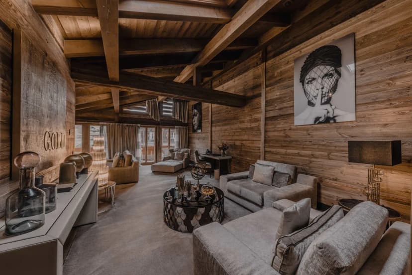 Luxury Suite Overlooking Iconic Bernese Peaks