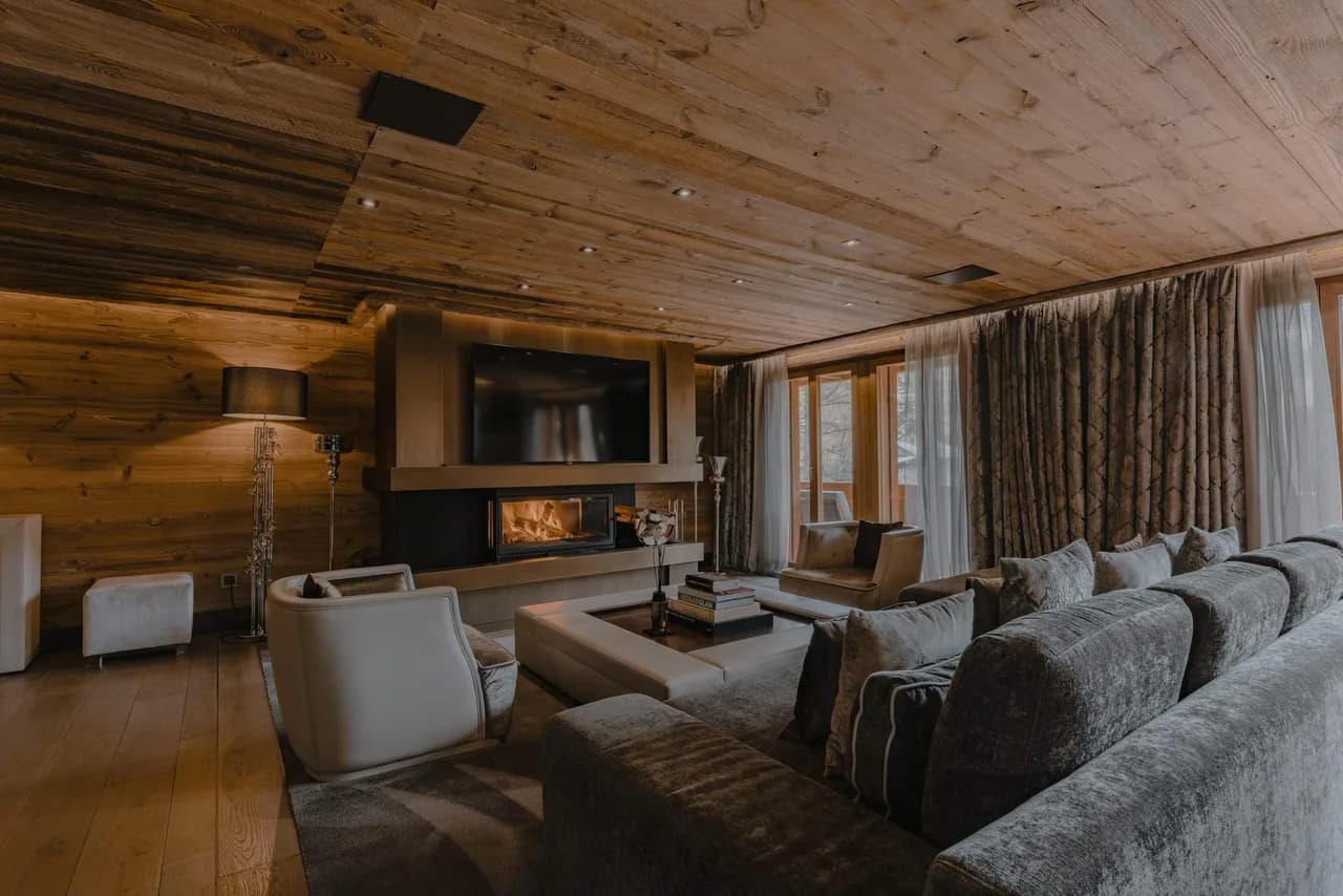 Comfortable 3BR Residence With Outdoor Jacuzzi photo 2