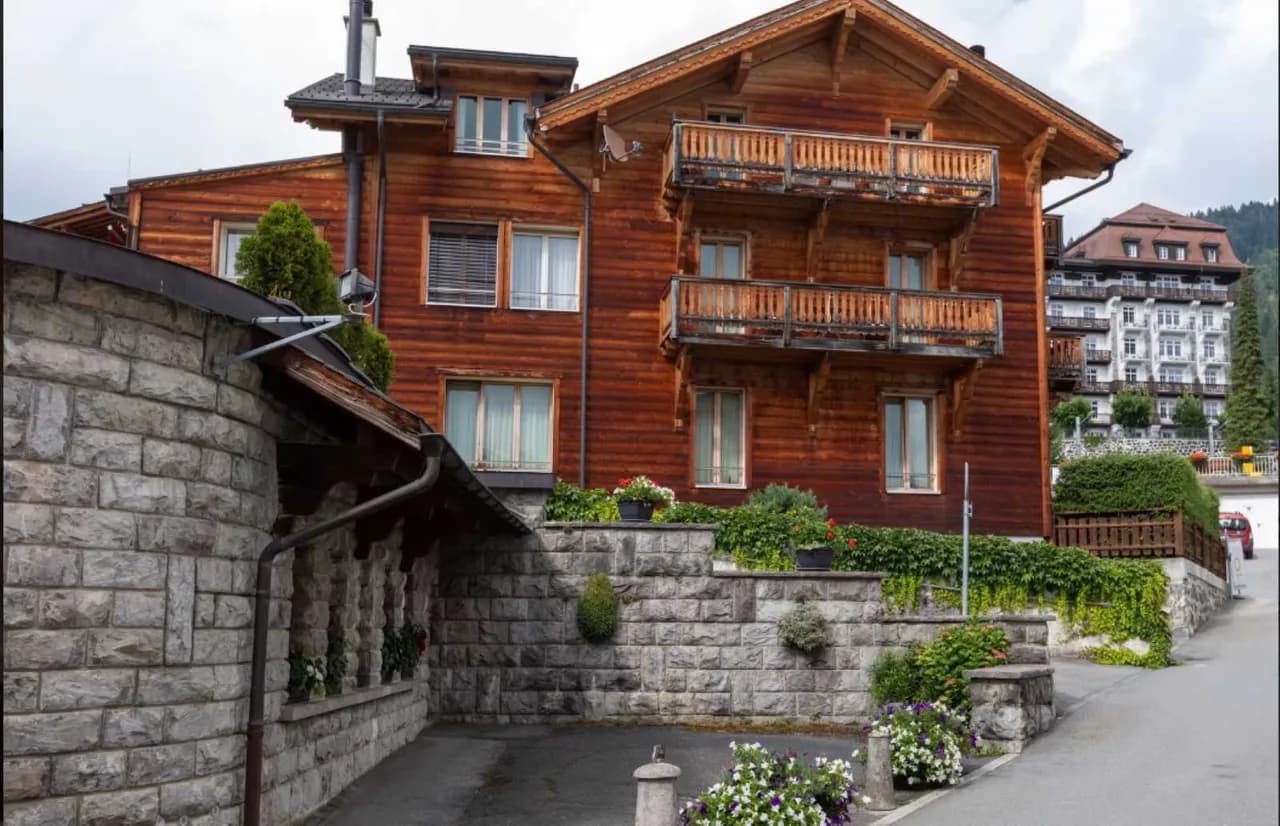 Montane Elegance Villars Loft