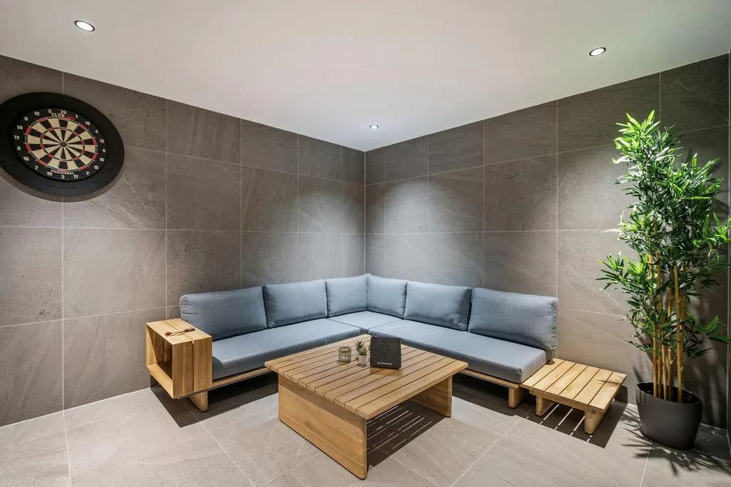 Elegant Mountain Stay With Sauna photo 4