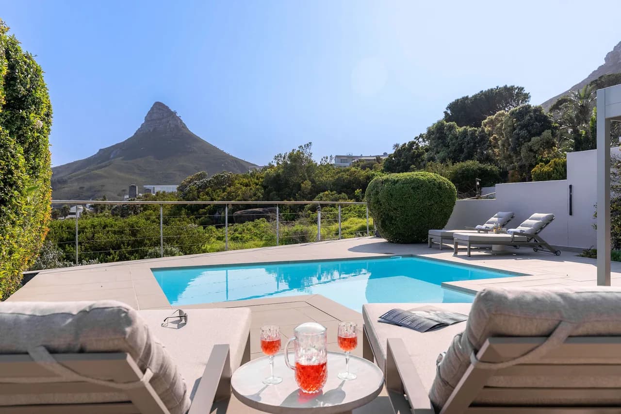 Private Pool Townhouse in Camps Bay, Cape Town photo 3