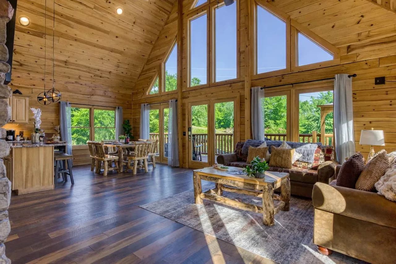 Accessible Height Three Bedroom Retreat in Smoky Mountains photo 2