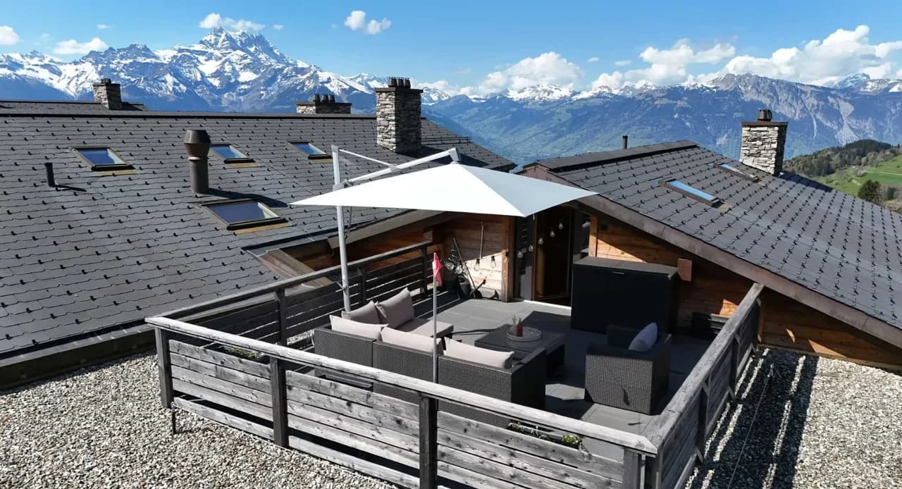 Luxury Alpine Duplex With Mountain Views photo 3