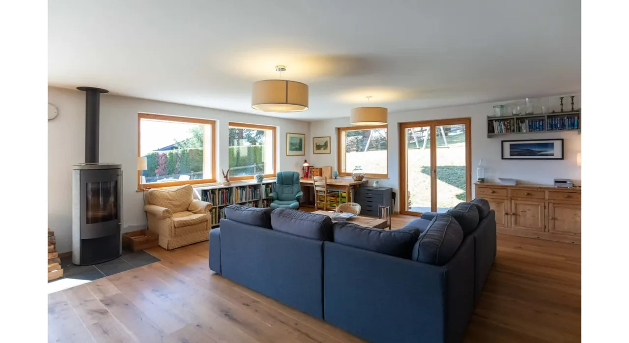 Alpine Hideaway Surrounded By Stunning Peaks photo 4