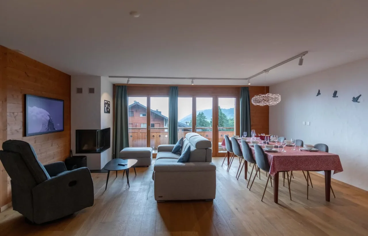 Elegant Retreat In Villars Alps photo 2