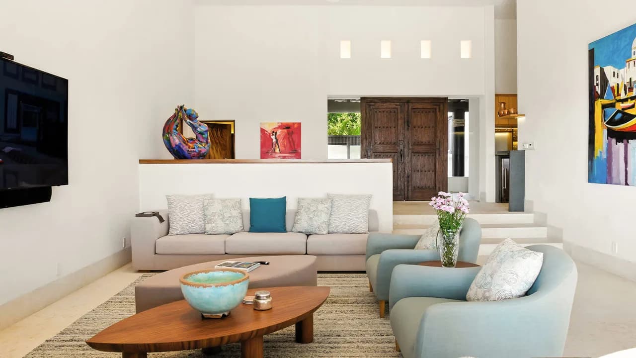 Spacious Villa With Ocean and Palm Views photo 2