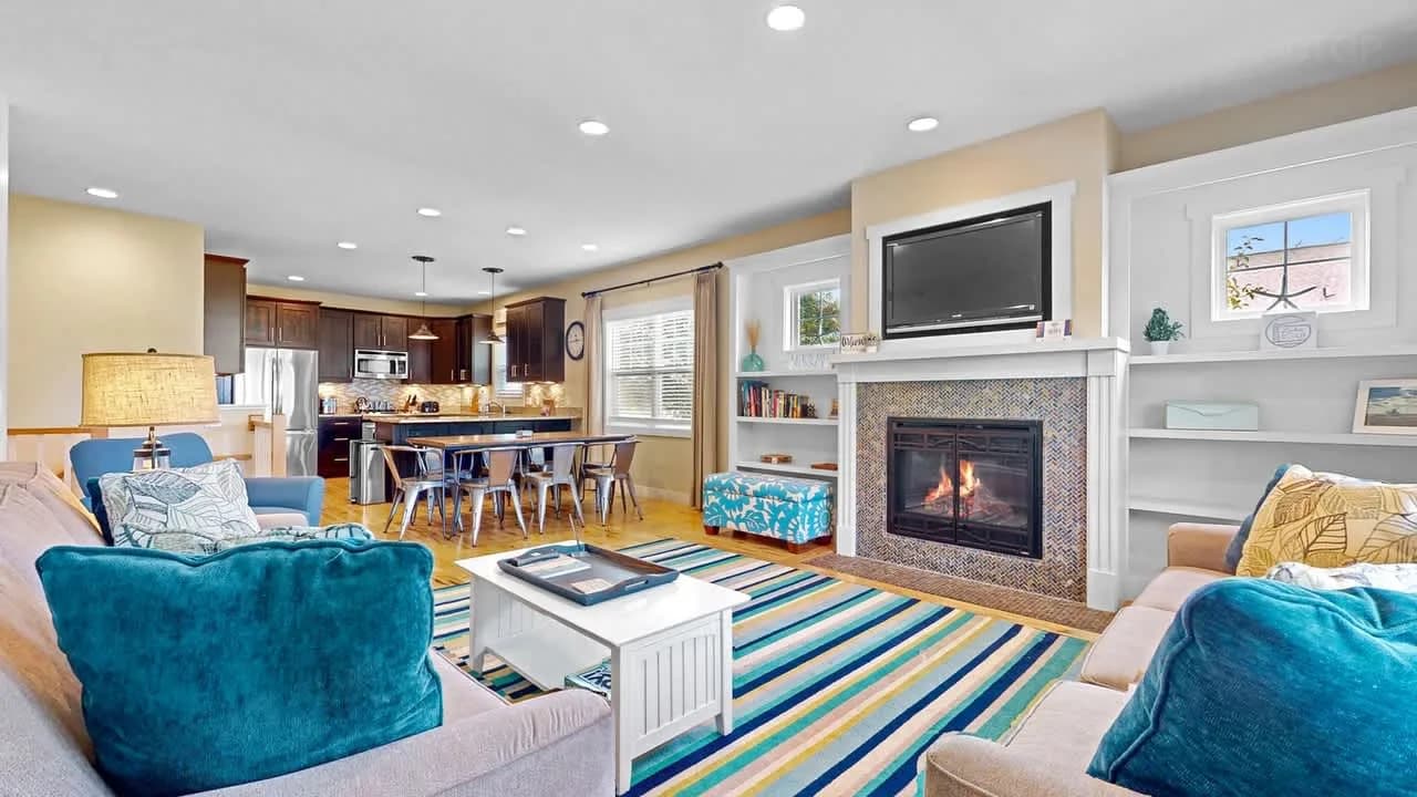Lakefront Five Bedroom Villa in Lake Michigan Shore photo 4