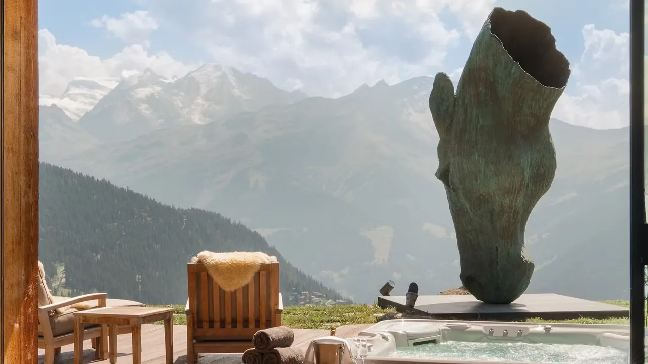 Elegant Alpine Home With Outdoor Hot Tub photo 5