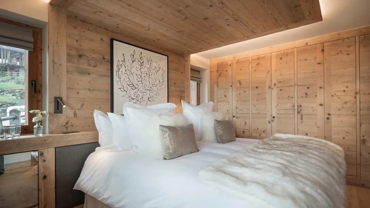 Exclusive Verbier Hideaway With Scenic Views photo 3