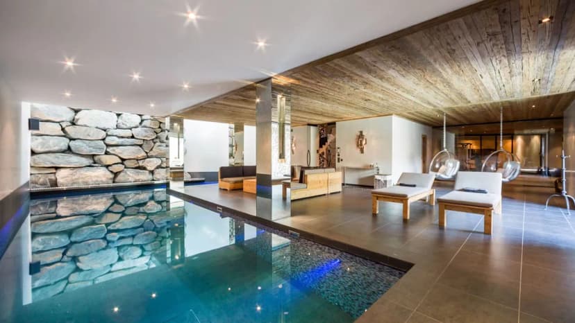 Secluded Mountain Hideaway With Private Pools