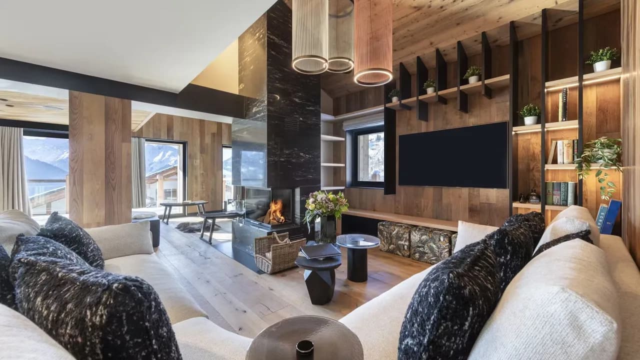 Ski Chalet With Hot Tub and Valley Views photo 2