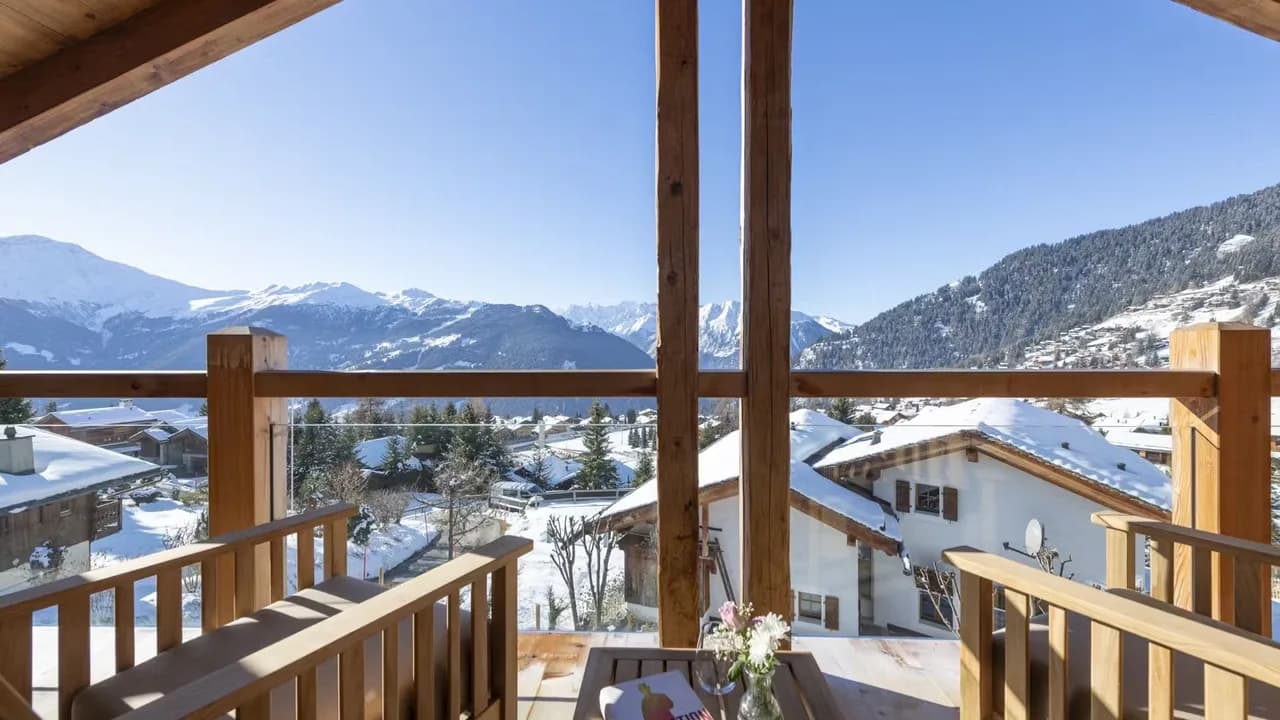 Ski Chalet With Hot Tub and Valley Views photo 4