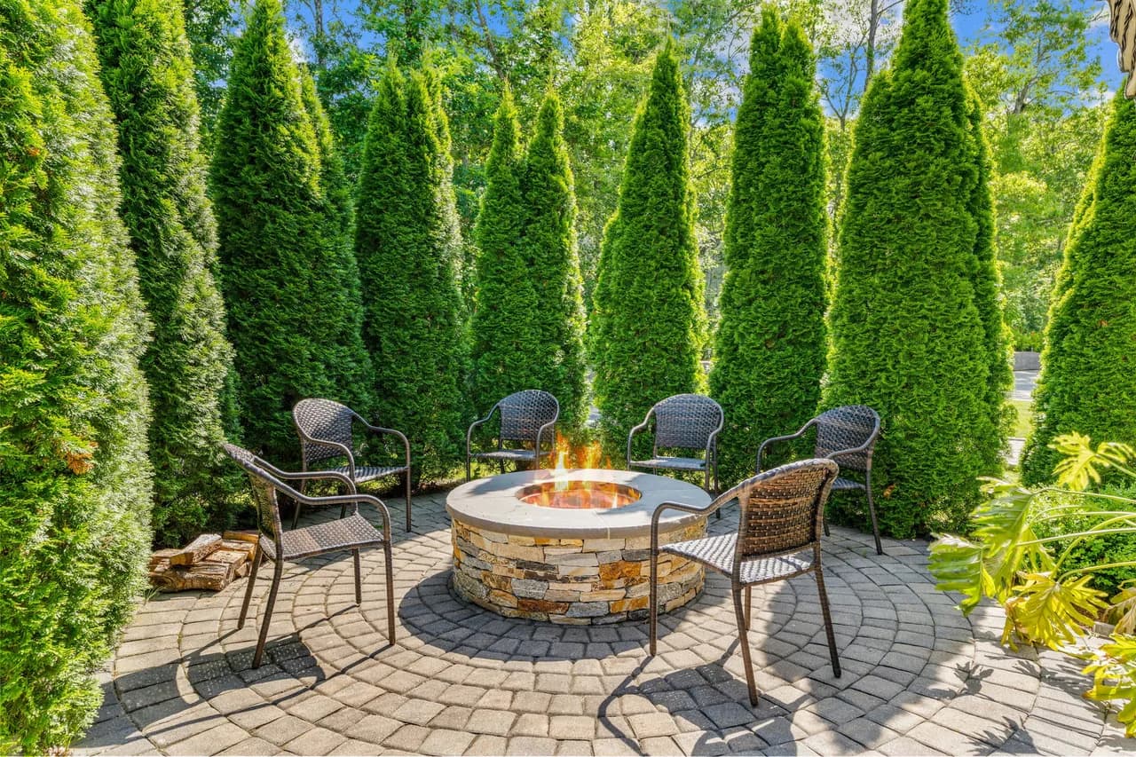 Spacious Seven-Bedroom Retreat in Barnstable Cape Cod photo 3