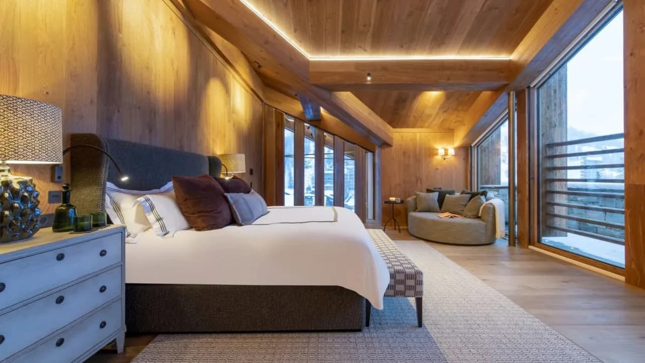 Spacious Mountain Retreat With Heated Pool photo 2
