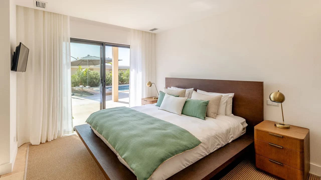 Luxury Faro Retreat With Heated Pool photo 2