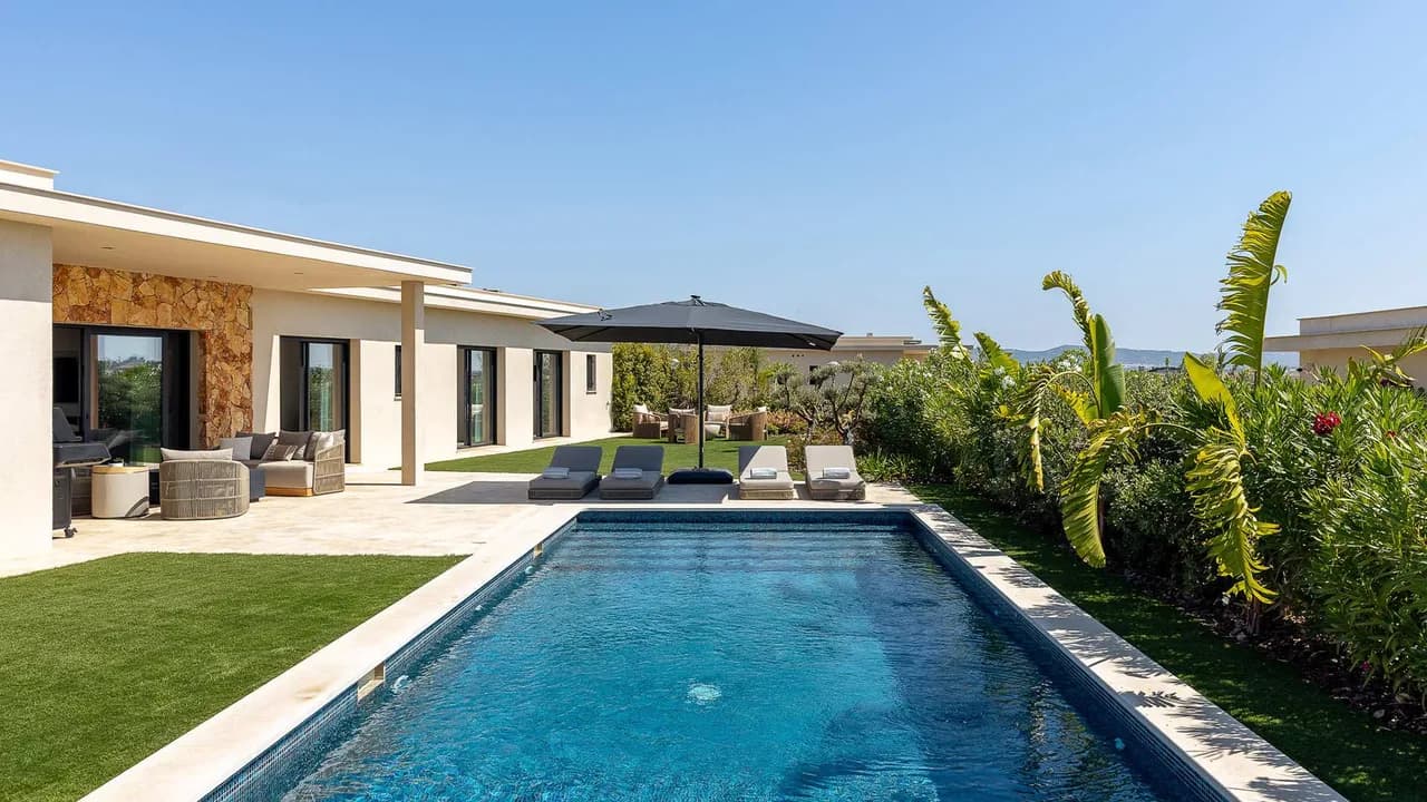 Luxury Faro Retreat With Heated Pool photo 4