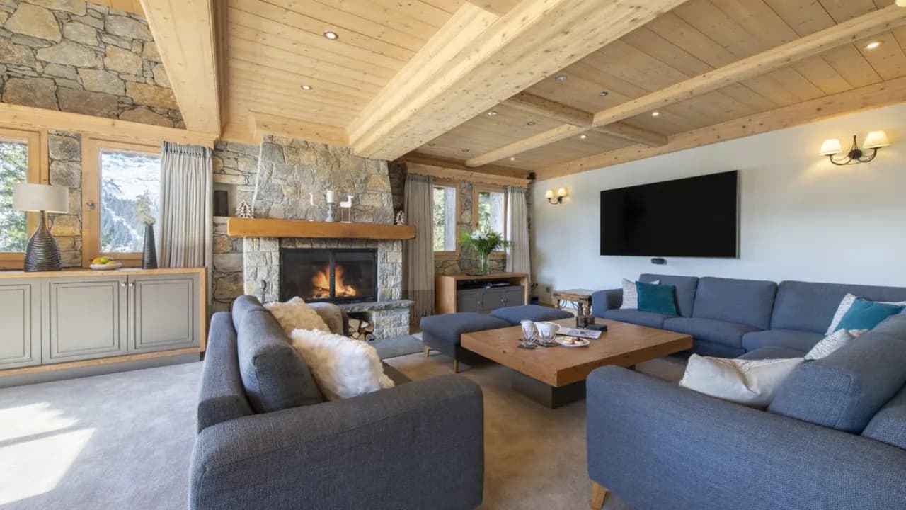 Spacious Mountain Hideaway With Hot Tub photo 2