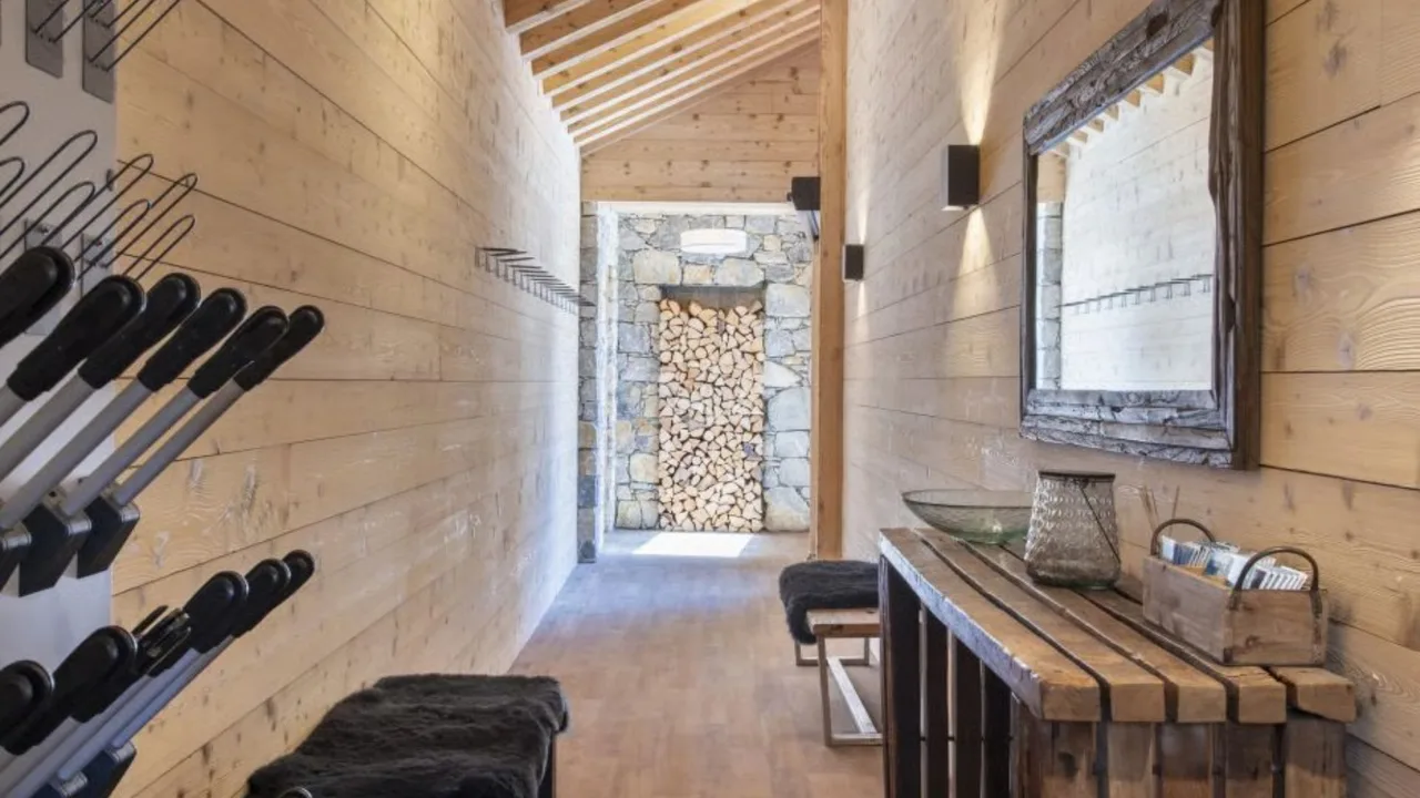 Spacious Mountain Hideaway With Hot Tub photo 4