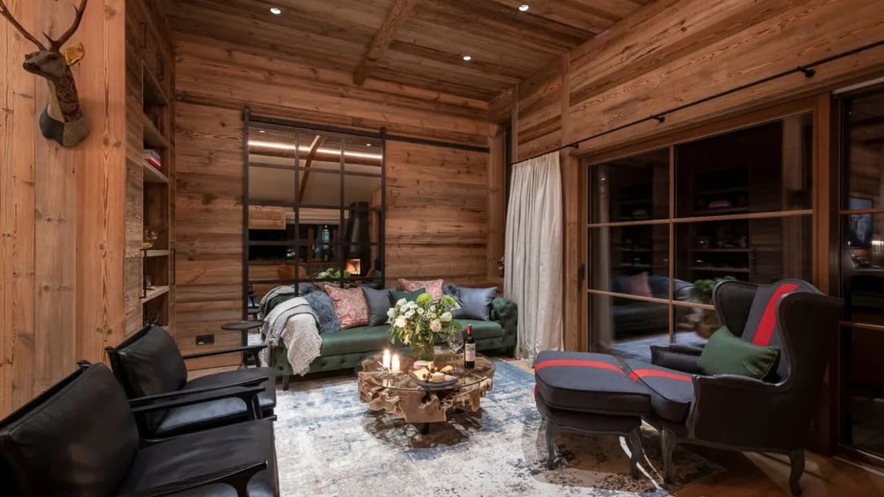 Elegant Alpine Home With Shared Pool photo 5
