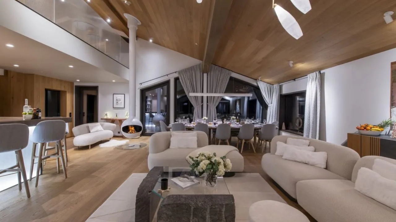 Exclusive Chalet With Indoor Swimming Pool photo 5