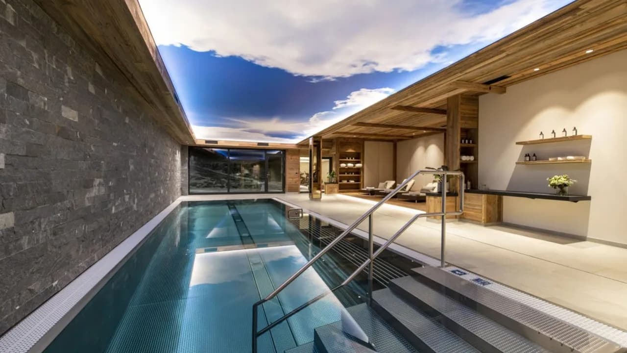Stylish Alpine Residence With Indoor Pool Access photo 4