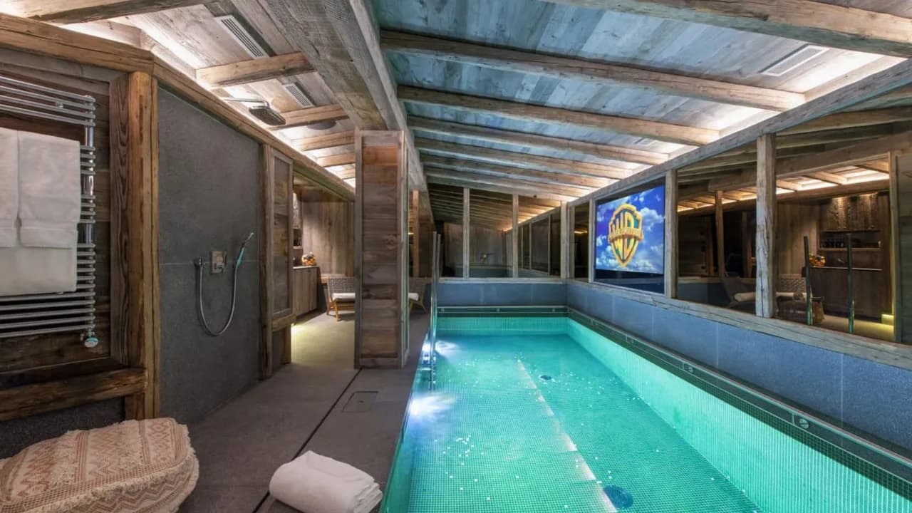 Scenic Courchevel Stay With Hot Tub photo 4