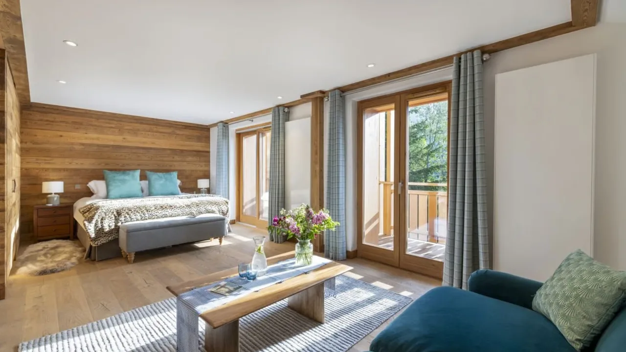 Elegant Alpine Residence With Sauna Hot Tub photo 3