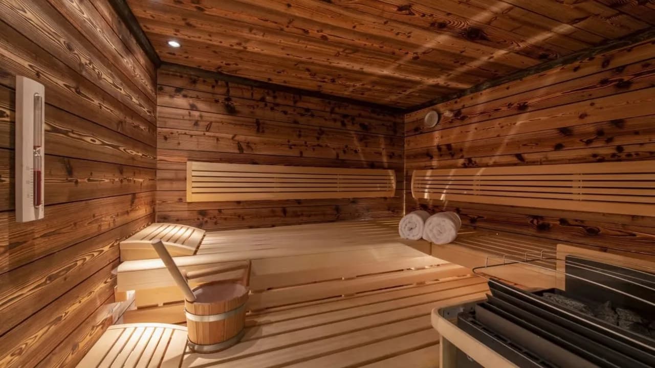 Elegant Chalet Retreat With Private Sauna photo 3
