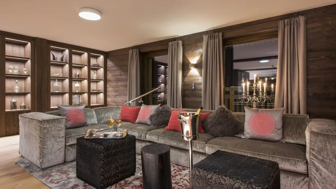 Elegant Alpine Retreat With Private Sauna