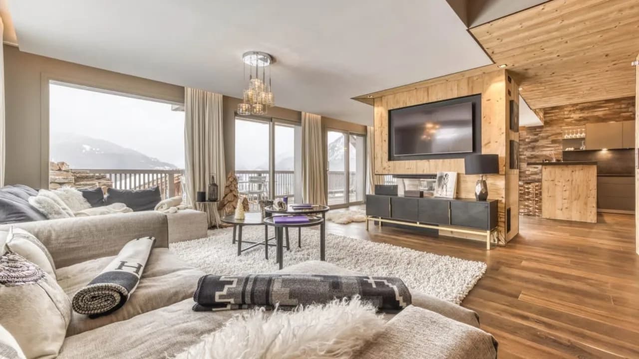 Mountain Chalet With Ski Room Access