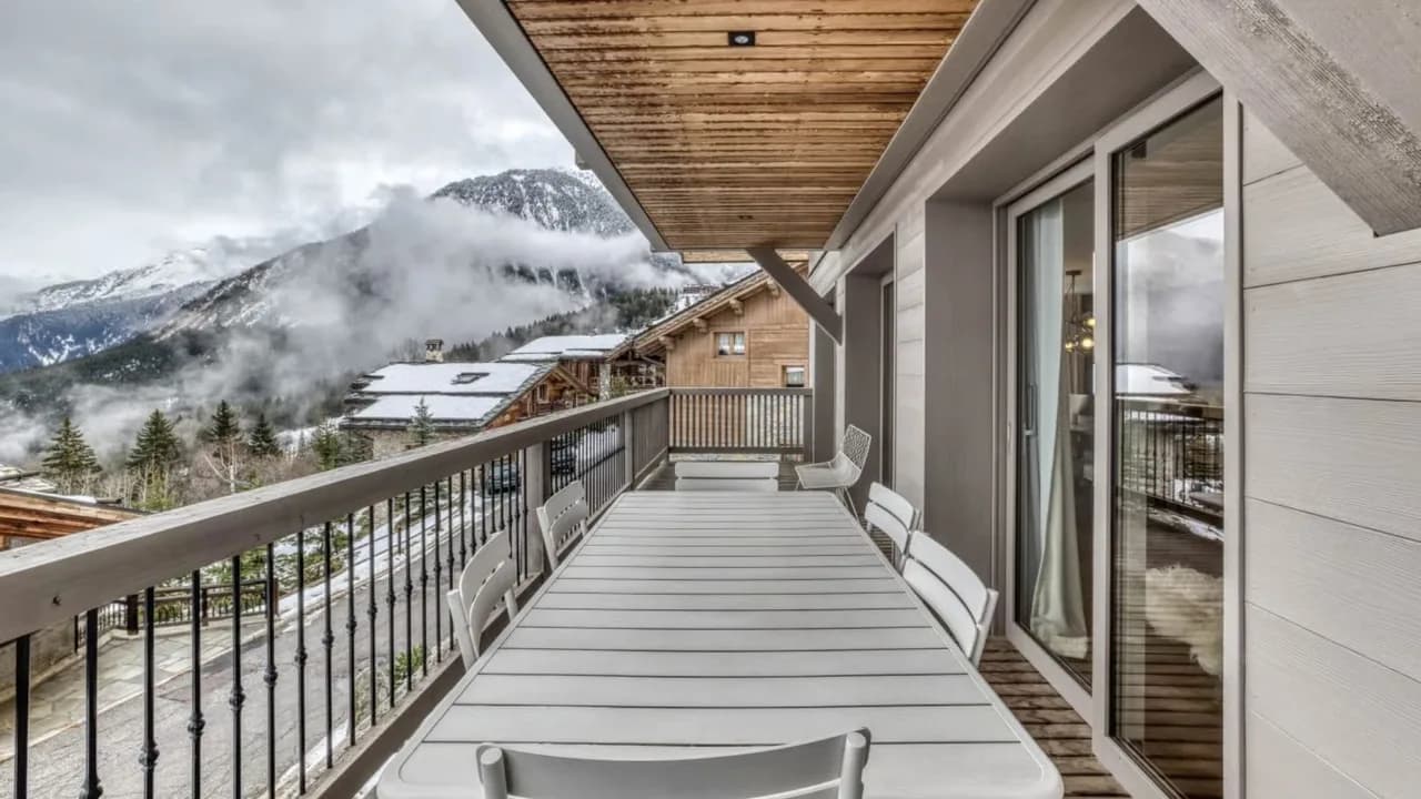 Mountain Chalet With Ski Room Access photo 3