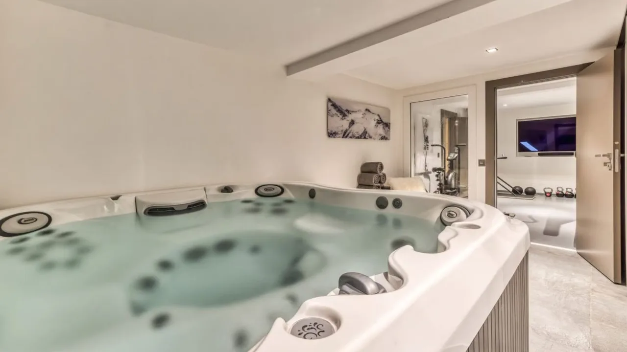 Mountain Chalet With Ski Room Access photo 4