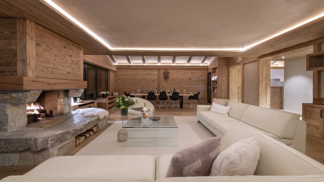 Modern Alpine Apartment Perfect for Ski Holiday photo 3
