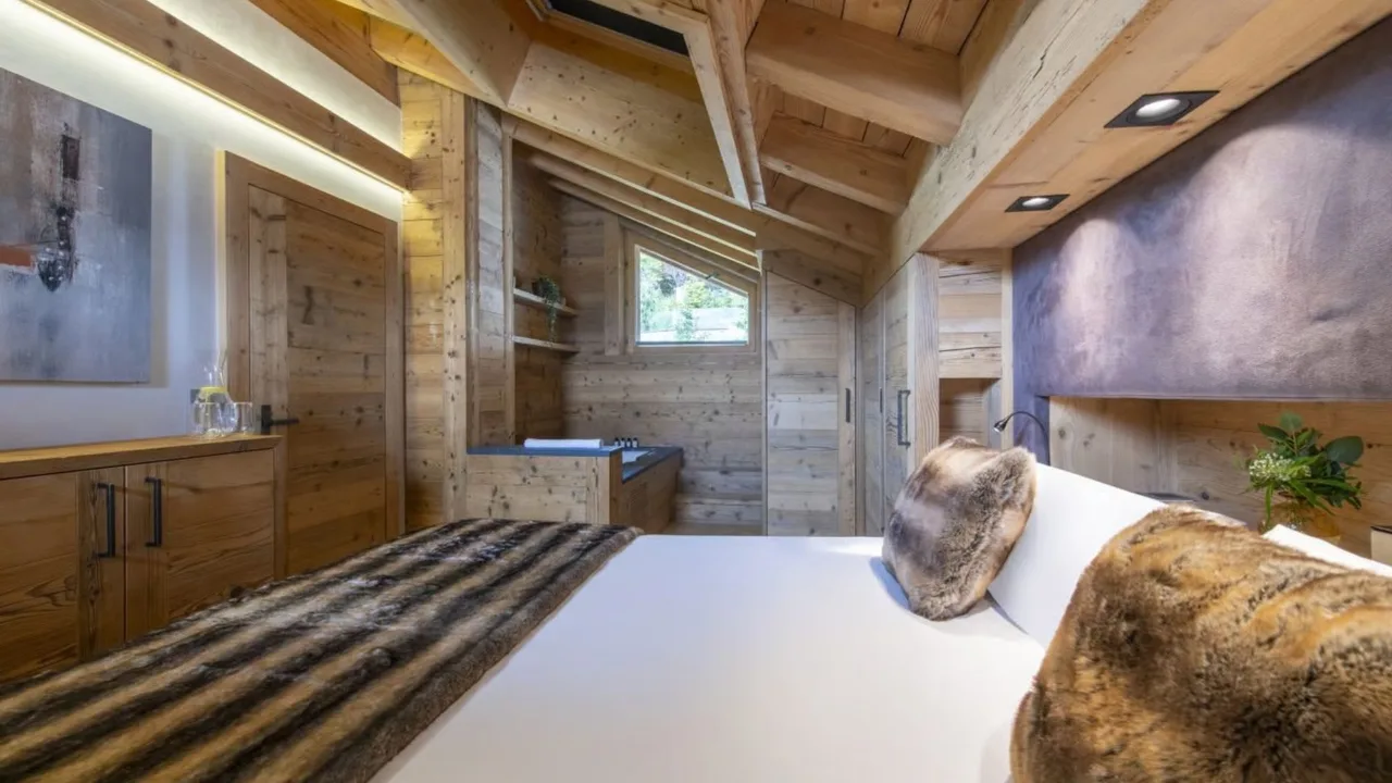 Cozy Ski Chalet With Outdoor Hot Tub photo 3