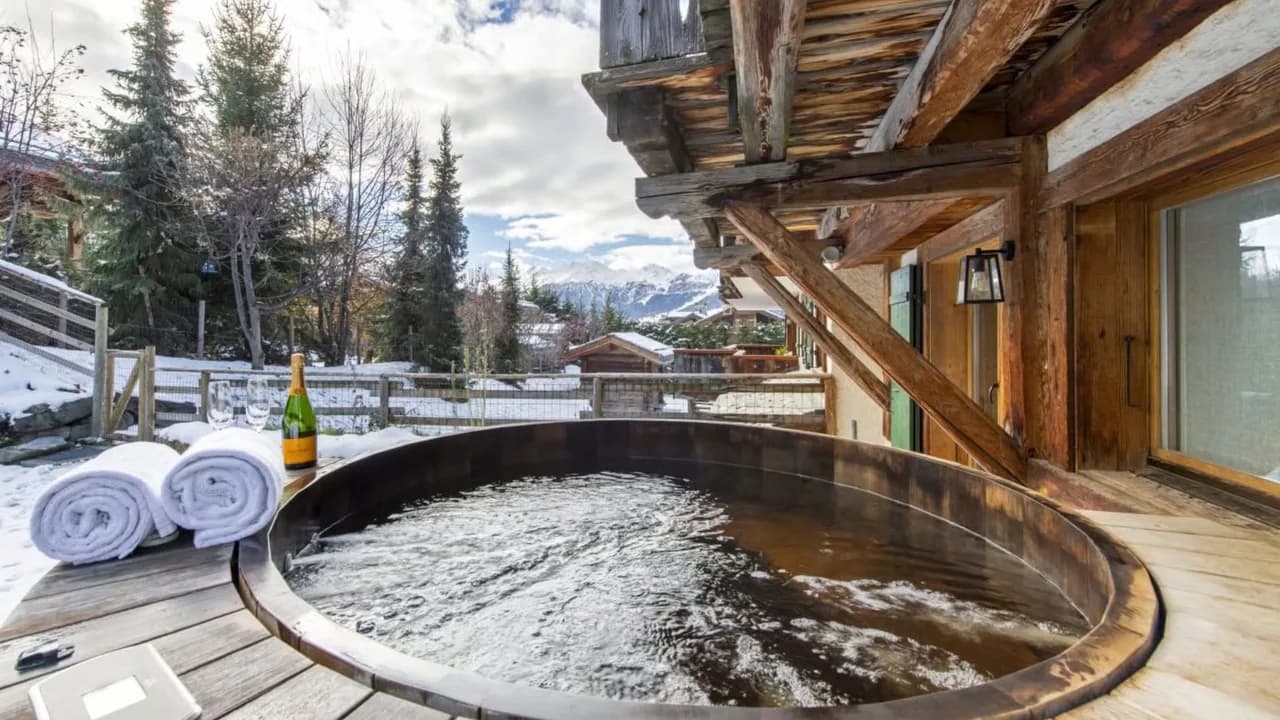 Alpine Family Apartment With Hot Tub Access photo 4