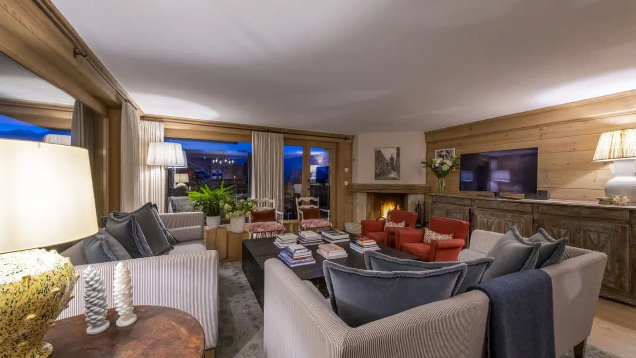 Alpine Family Apartment With Hot Tub Access photo 5