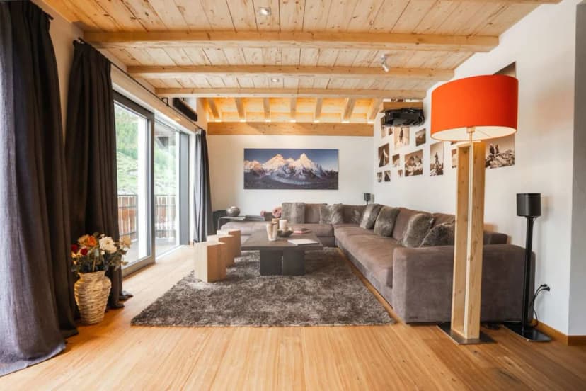 Spacious Penthouse Apartment in Central Zermatt